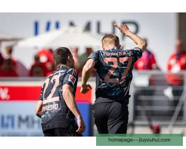 拜仁宣布前锋凯恩因臀部不适缺席球队热身赛安排