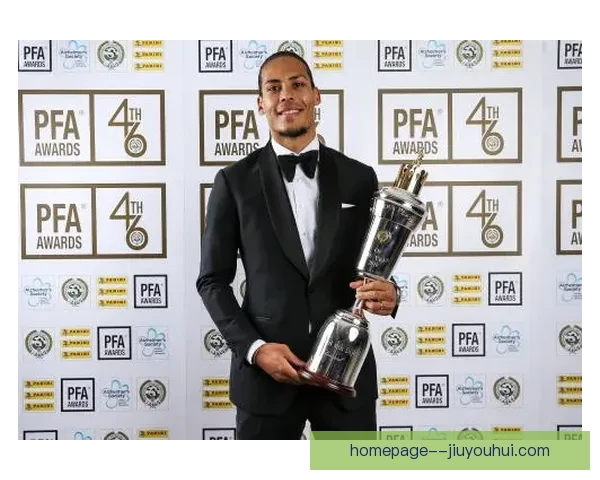 曼城球星贝尔纳多·席尔瓦入选PFA年度最佳阵容成就新高