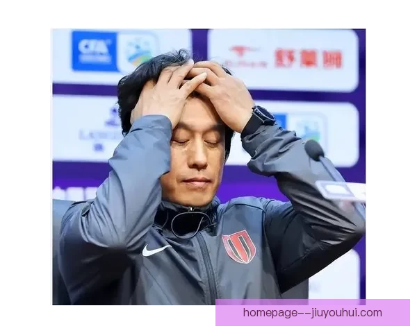 徐正源带领成都蓉城稳步前行历史性取得亚冠资格见证足球崛起新篇章 徐正源带领成都蓉城稳步前行历史性取得亚冠资格见证足球崛起新篇章